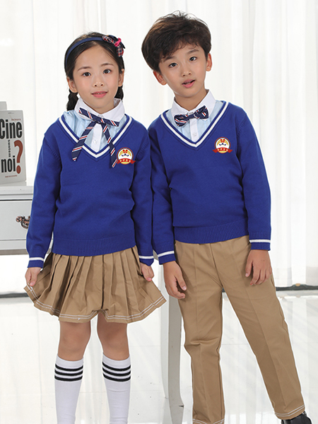 幼儿园秋冬款园服