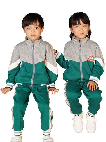 秋冬款运动风校服